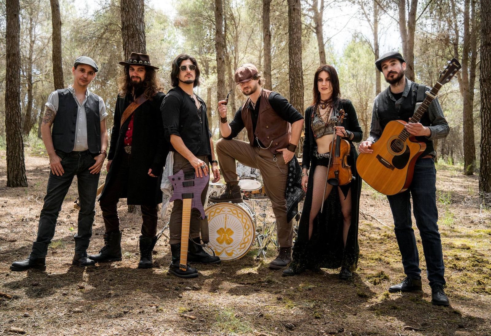 Finnway: David Viana, Samuel de Jønxel, Sergio Culebras, Pablo Merchante, Sara Ember y Tony CH